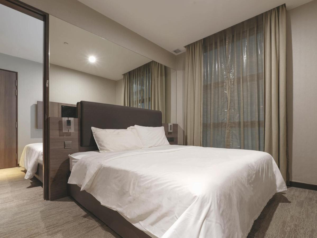 Amrise Hotel Kitchener Singapore Exterior foto